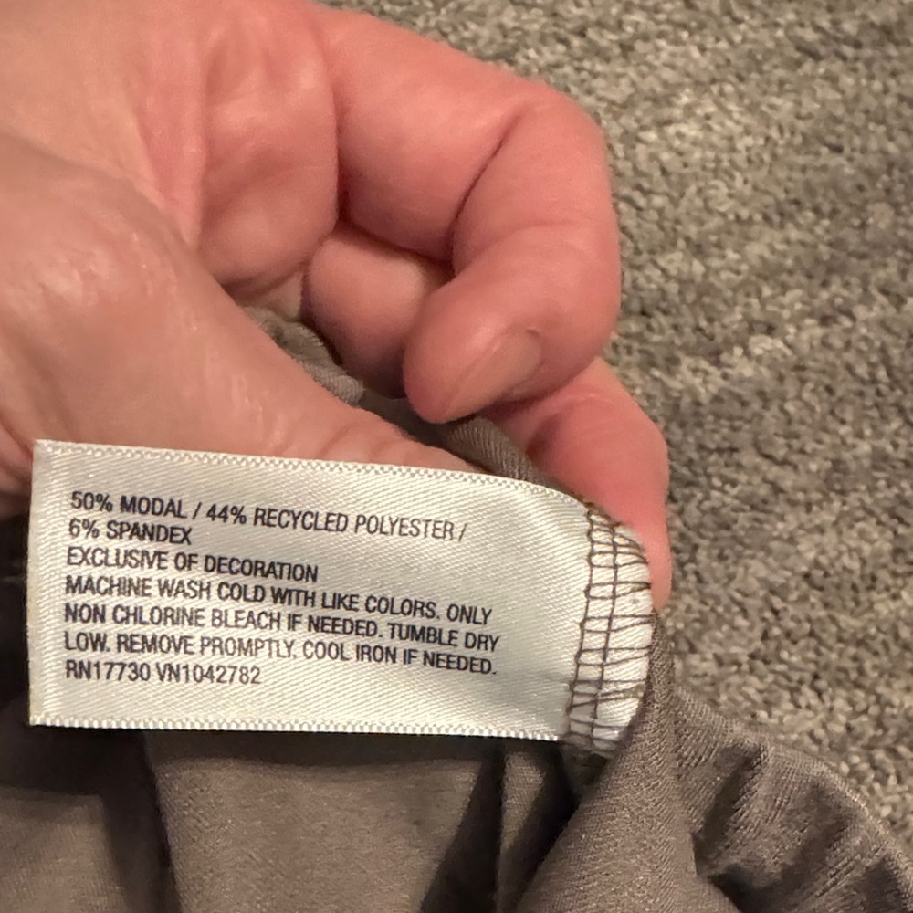a new day Relaxed Pants in Gray - Picture 4 of 5